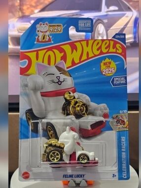 Hot Wheels Feline Lucky White & Gold Toy Car - Brand